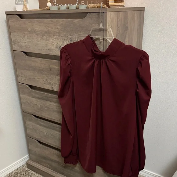 Elegant Burgundy Women's Blouse - Picture 3 of 5